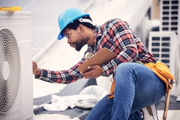 Energy-Saving Practices in the Workplace Repairmen Fixes